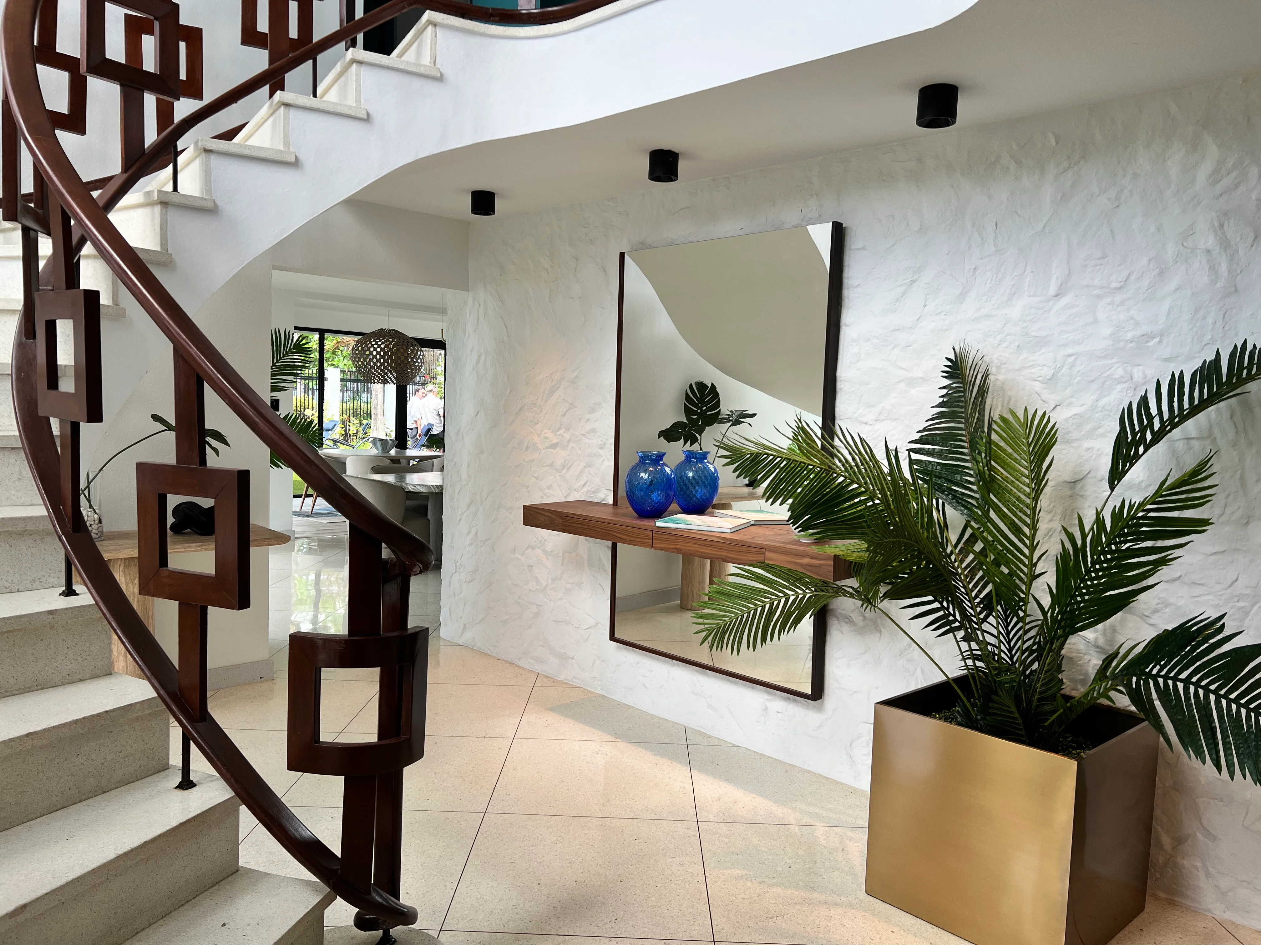 Personalized concierge at Villa Azure Hotel